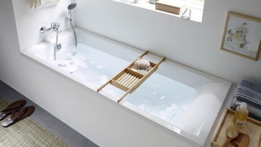 Rectangular Renova bathtub
