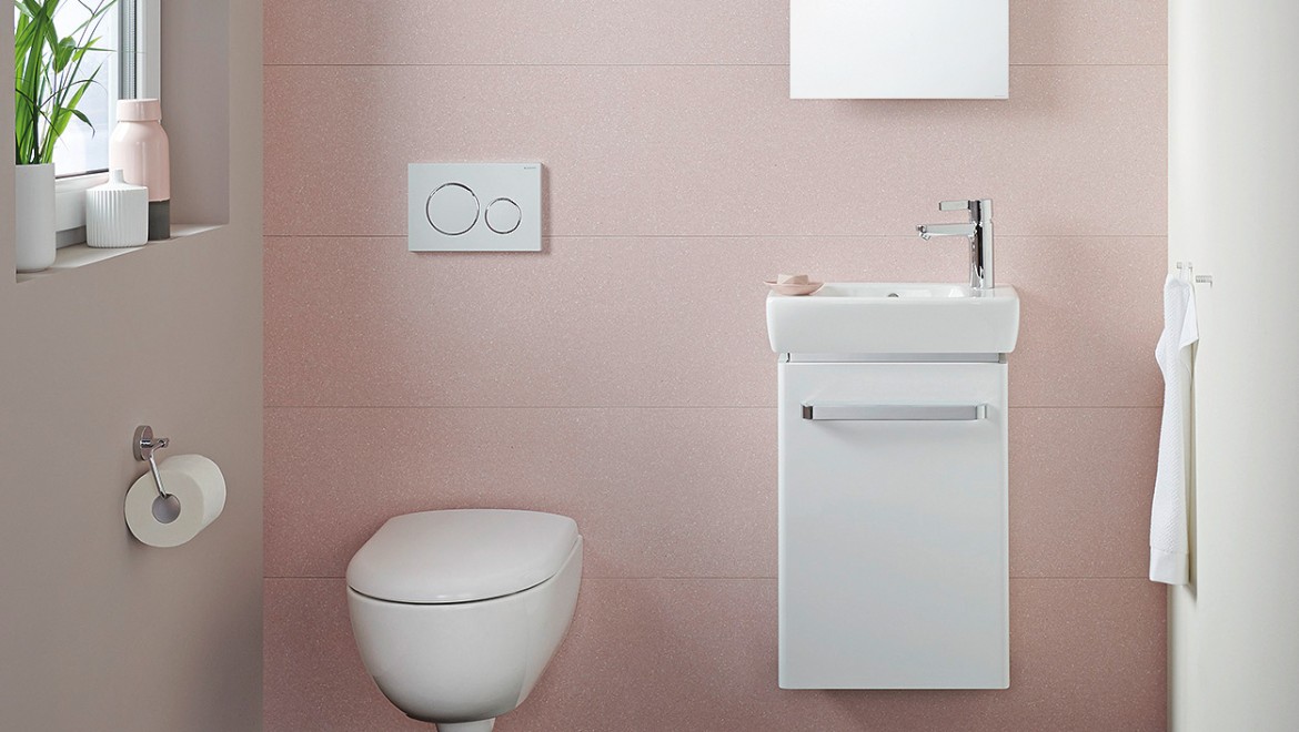 Renova Compact: Movement and circulation areas are also important in guest bathrooms