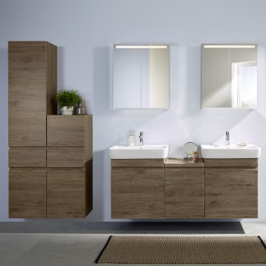 Geberit Renova Plan vanity unit with side cabinets and tall cabinet