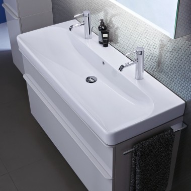 Geberit Smyle double washbasin in white with handle