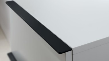 Geberit iCon side cabinet in white with black handles