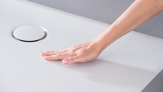 Floor-even showers Floor-even showers